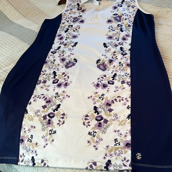 Ladies Izod sleeveless golf dress. - Picture 2 of 3